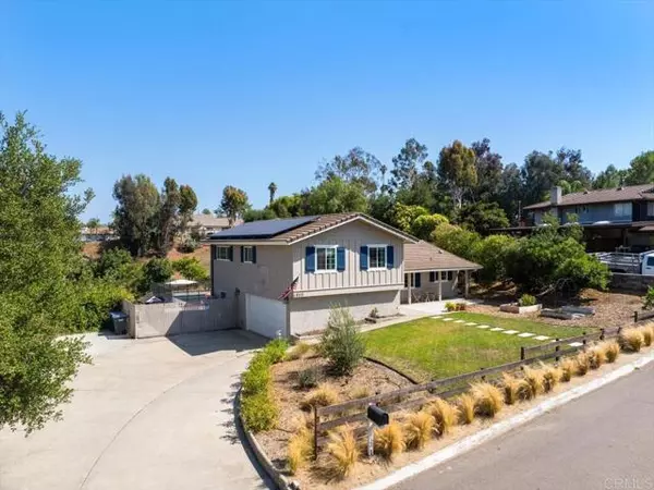 Escondido, CA 92025,835 Minor DR