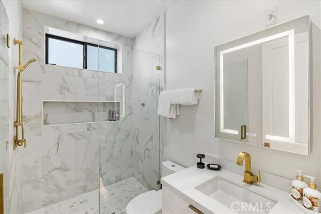 Laguna Beach, CA 92651,1515 Tahiti AVE B
