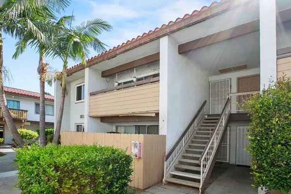 Santa Ana, CA 92704,2521 W Sunflower AVE R1