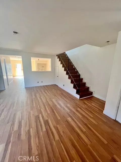 Los Angeles, CA 90002,9240 Hooper AVE