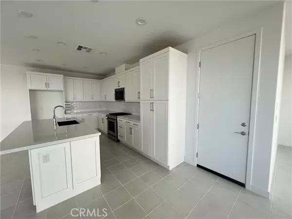 Palm Desert, CA 92211,75261 Buckley