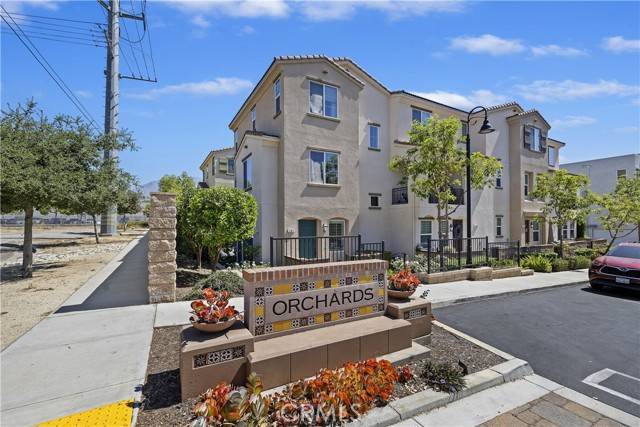 384 Ruby Red LN, Upland, CA 91786