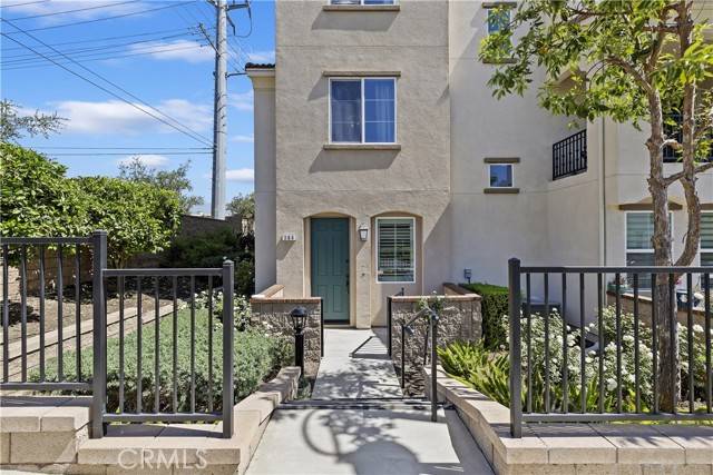 Upland, CA 91786,384 Ruby Red LN