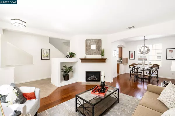 Pleasant Hill, CA 94523,16 Warhol WAY