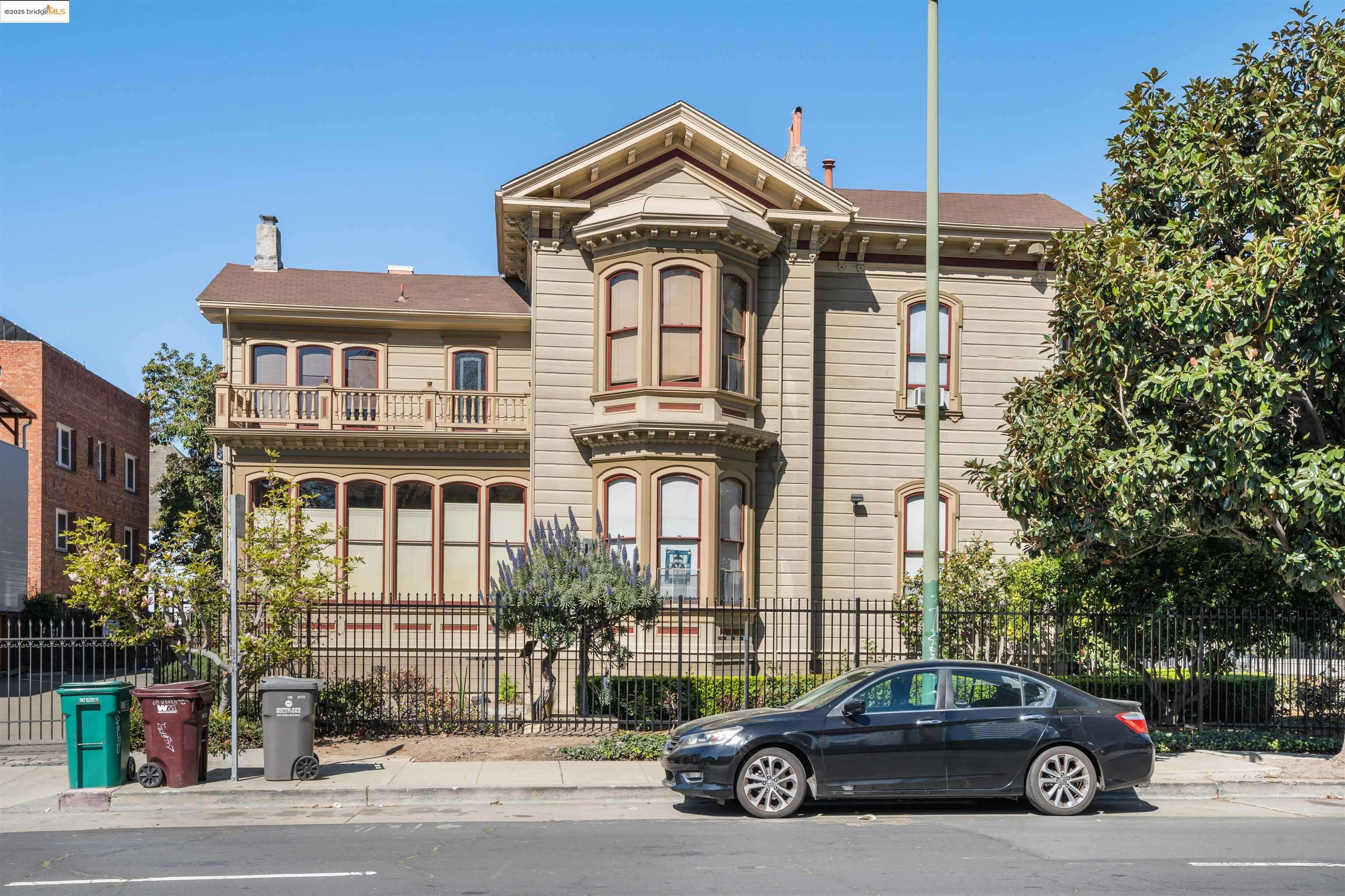 Oakland, CA 94607