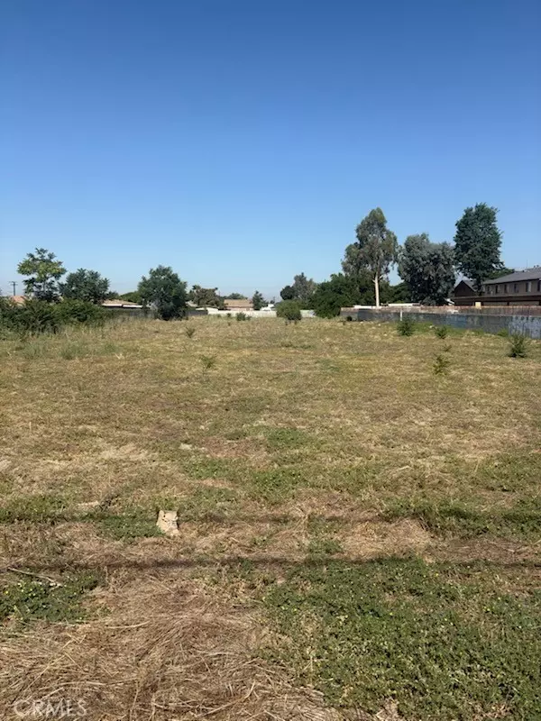 San Bernardino, CA 92404,7864 Sterling AVE