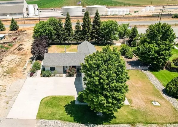 Artois, CA 95913,814 Main ST