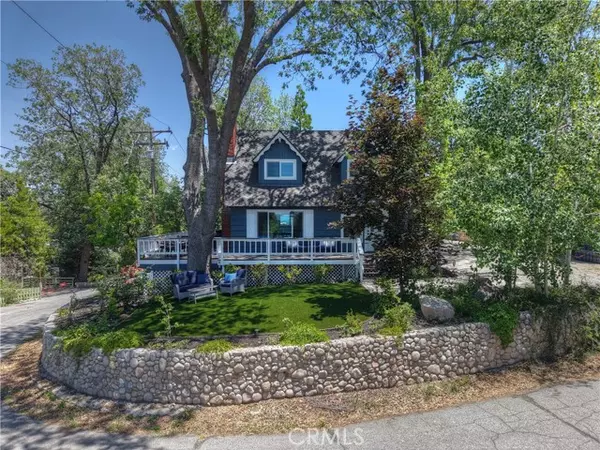 Lake Arrowhead, CA 92352,425 Heliotrope DR