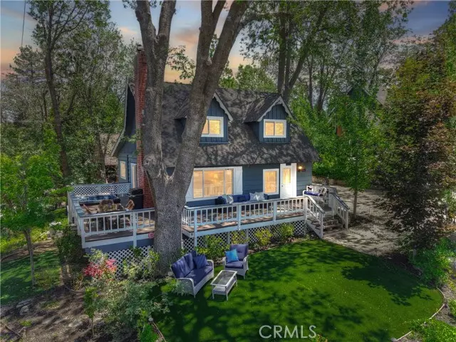 Lake Arrowhead, CA 92352,425 Heliotrope DR