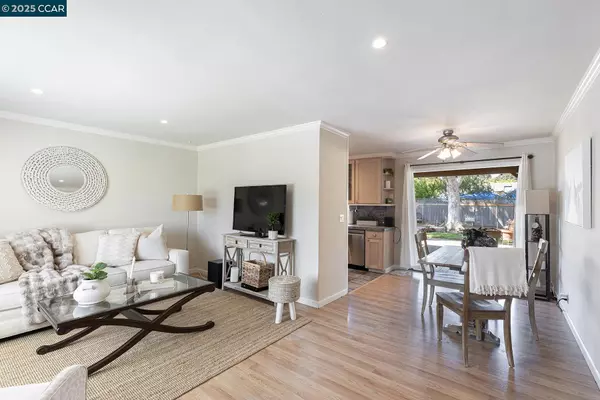 28 WESTWOOD, Napa, CA 94558-5610