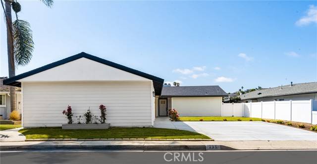 San Clemente, CA 92672,235 Via Ballena
