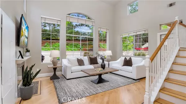 71 Tierra Plano, Rancho Santa Margarita, CA 92688