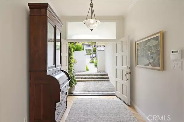 Palos Verdes Estates, CA 90274,1917 Via Estudillo