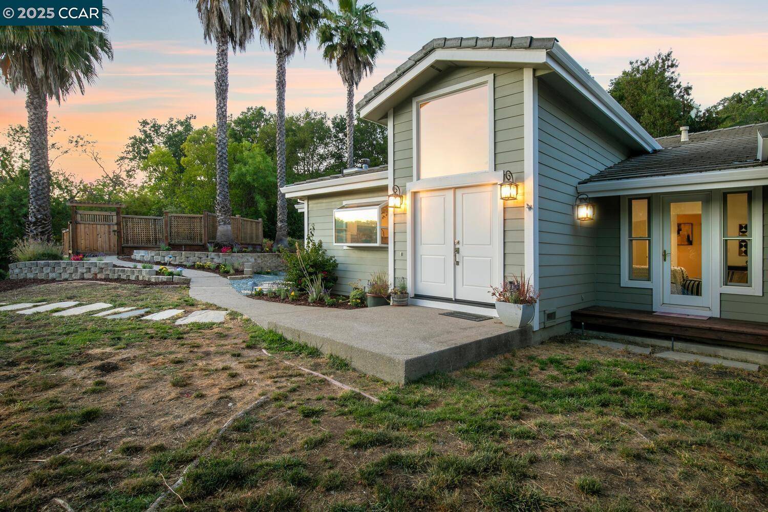 Walnut Creek, CA 94595,2 Deerfield LN