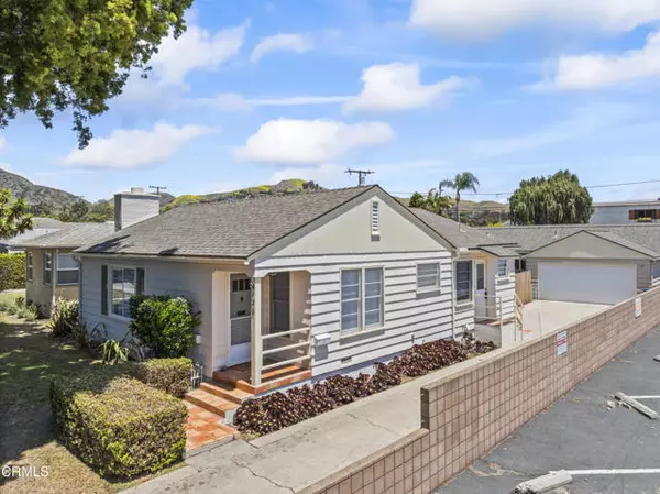 130 132 Virginia DR, Ventura, CA 93003