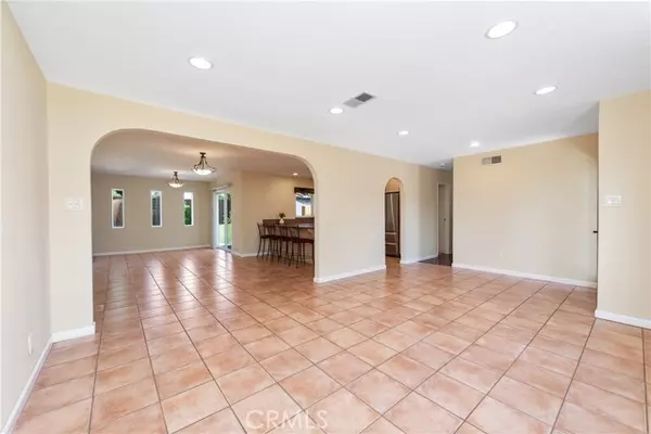 Simi Valley, CA 93063,1615 Barnes ST