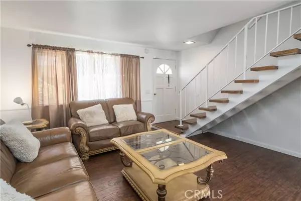 Northridge, CA 91343,16755 Parthenia ST 5