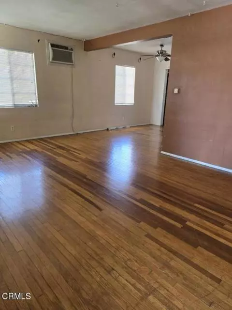 Van Nuys, CA 91406,16144 GILMORE ST