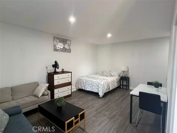 Redlands, CA 92374,821 1/2 Lombard DR