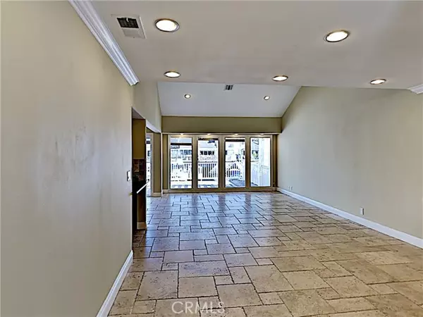 Oxnard, CA 93035,2030 Kingsbridge WAY