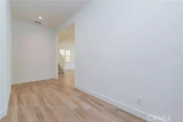 Irvine, CA 92620,111 Omar