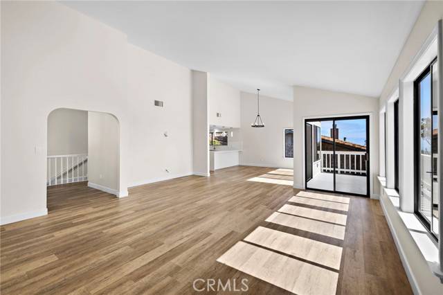 Laguna Beach, CA 92651,21542 Anns LN