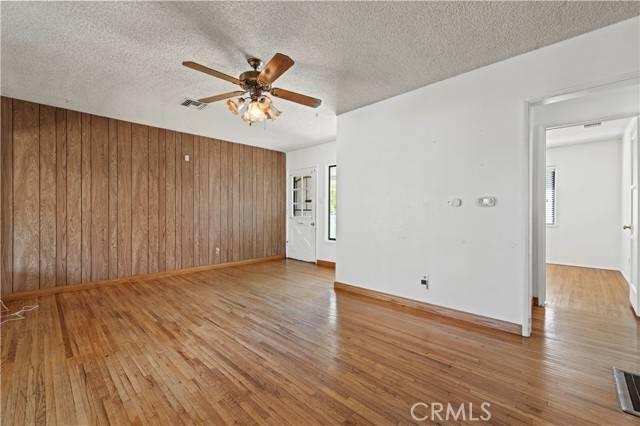 Reseda, CA 91335,7737 Nestle AVE