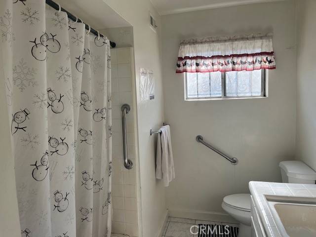 North Hollywood, CA 91605,12952 Elkwood ST