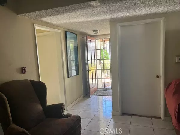 North Hollywood, CA 91605,12952 Elkwood ST