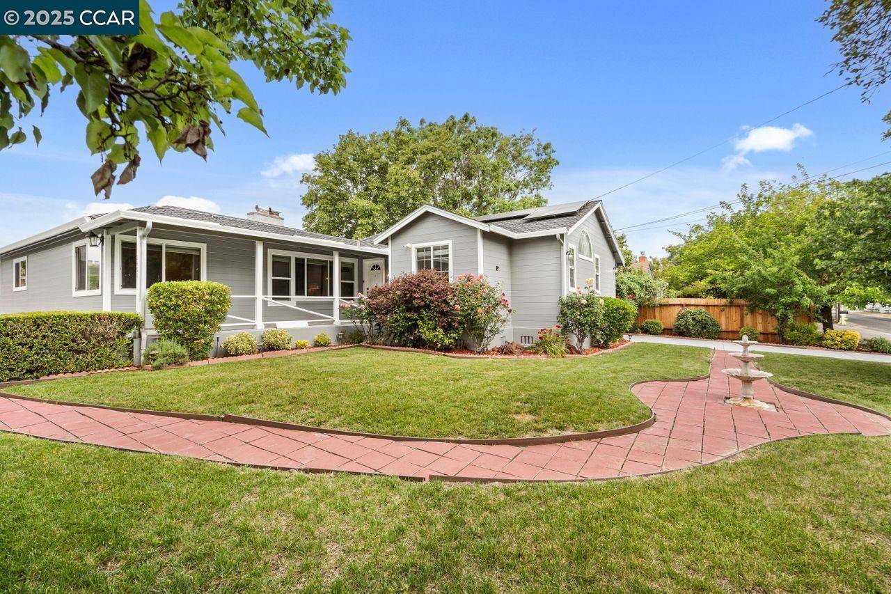 Walnut Creek, CA 94597,2401 Casa WAY