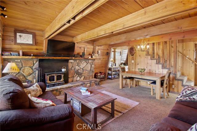 1124 Club View DR, Big Bear Lake, CA 92315