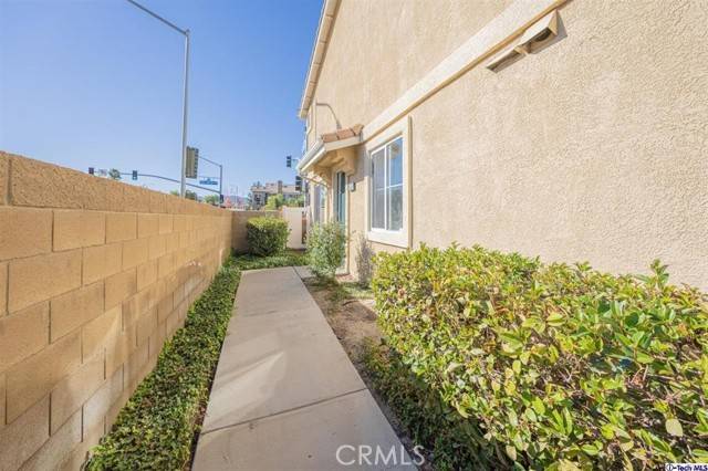 Saugus, CA 91350,25401 Holly Beach DR