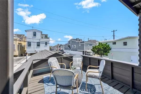 Newport Beach, CA 92663,300 34th ST