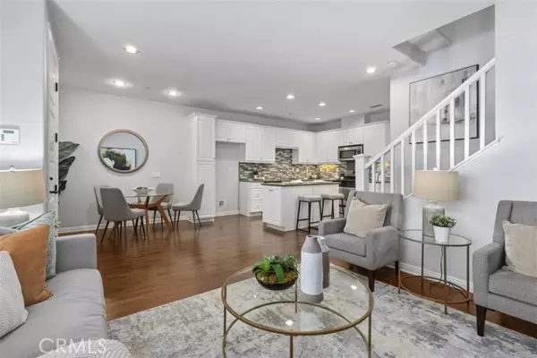 Anaheim, CA 92805,760 S Olive ST