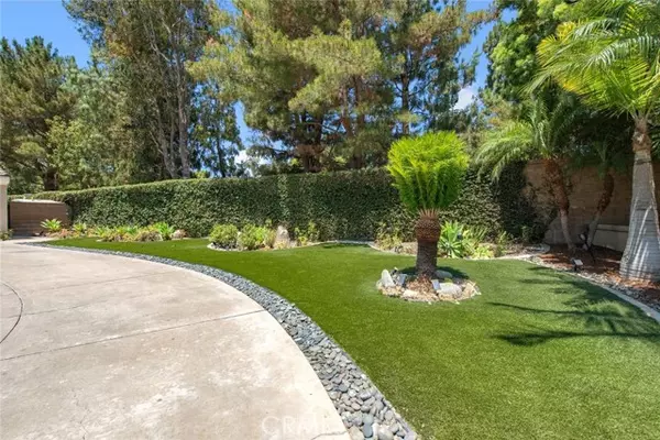 Irvine, CA 92620,2 Shadow