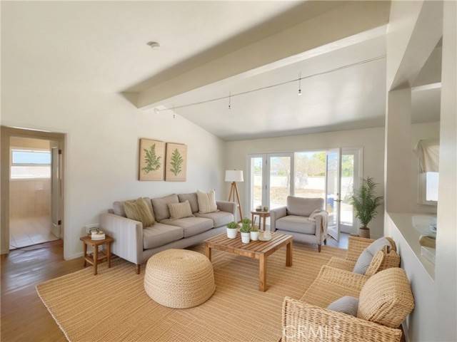 Torrance, CA 90503,21814 Redbeam AVE