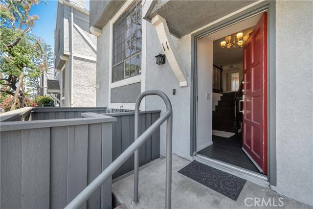 Tarzana, CA 91356,18100 Burbank BLD 11