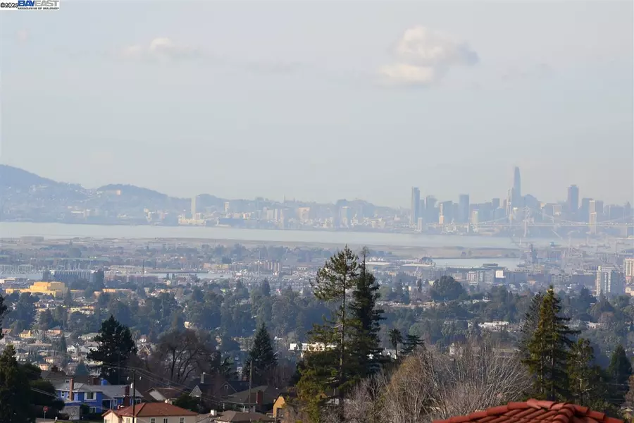 4320 Terrabella WAY, Oakland, CA 94619