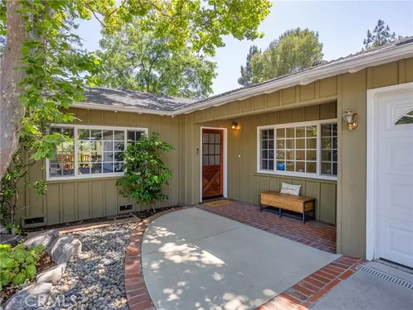 La Crescenta, CA 91214,3828 2nd AVE