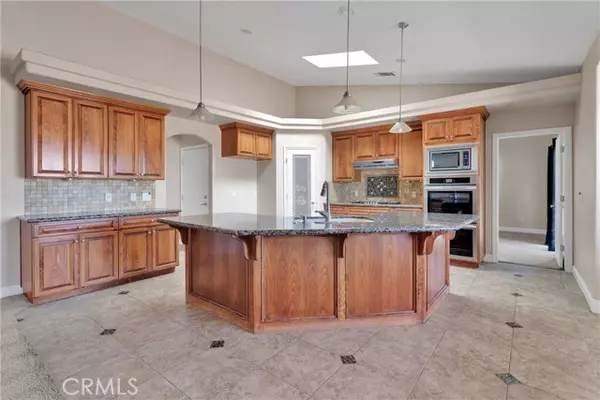 Apple Valley, CA 92307,15090 Olema RD