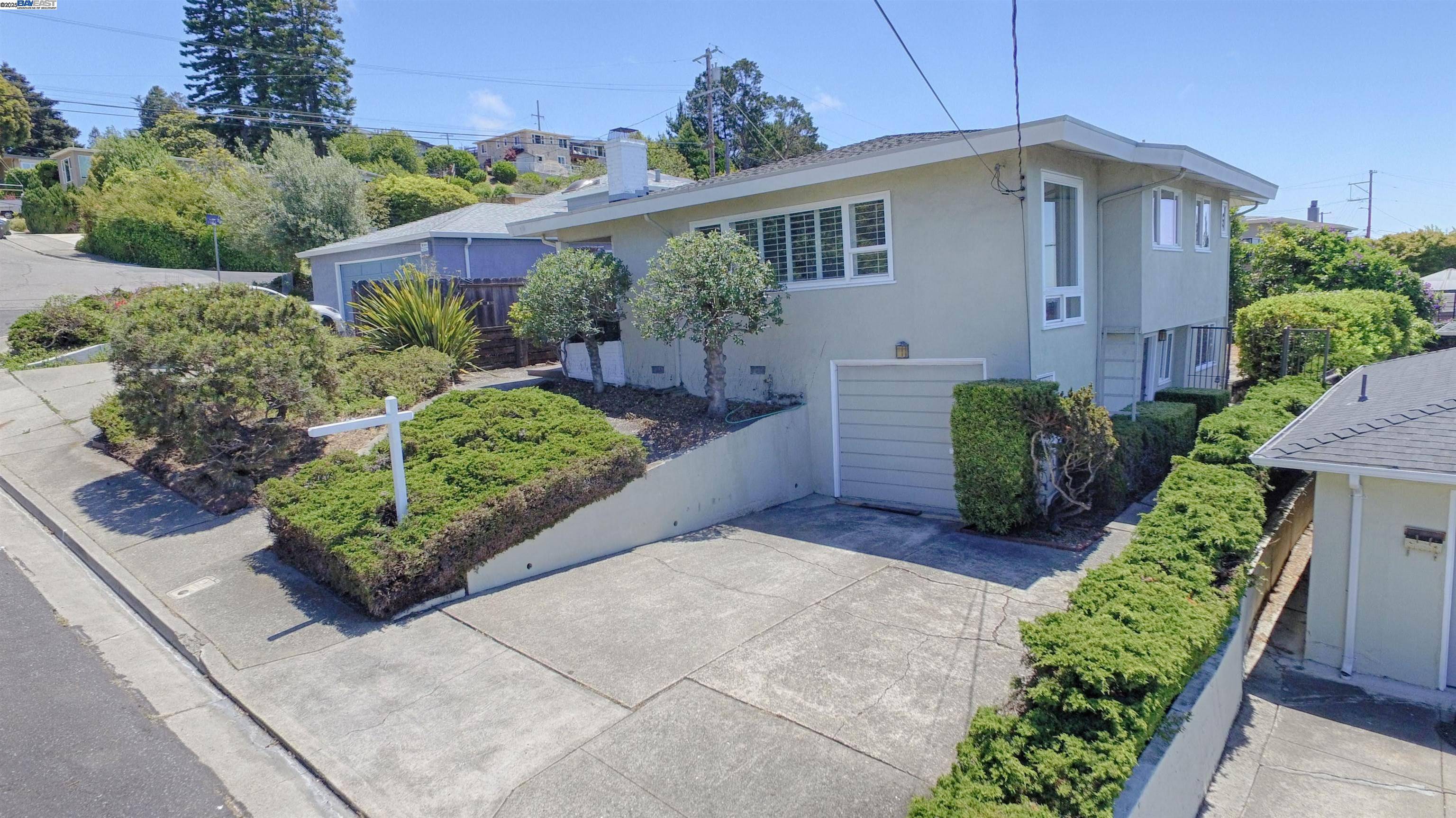 7504 Eureka Ave, El Cerrito, CA 94530