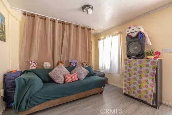 Big Bear Lake, CA 92315,439 Jeffries RD