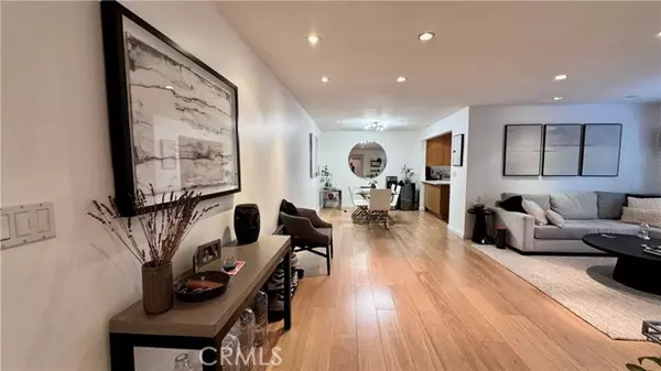 West Hollywood, CA 90069,645 Westmount DR 211
