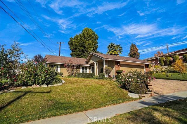 Saugus, CA 91350,22669 Pamplico DR