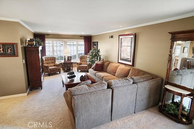 Saugus, CA 91350,22669 Pamplico DR