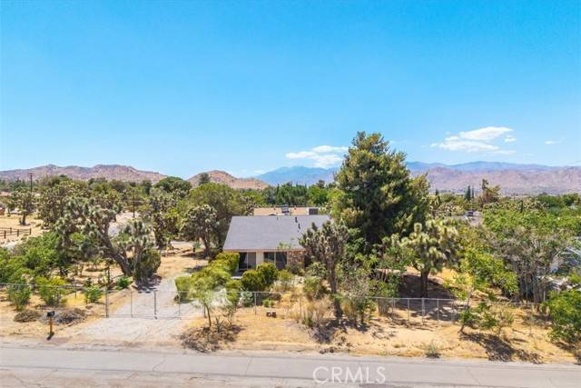 8082 Grand AVE, Yucca Valley, CA 92284