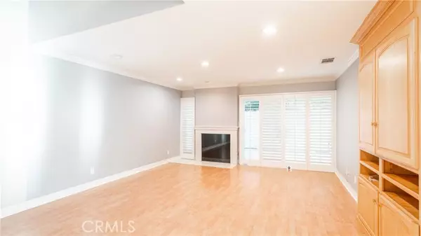 Northridge, CA 91325,10055 Melinda WAY 4