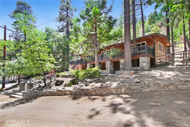 Wrightwood, CA 92397,901 Mocking Bird RD