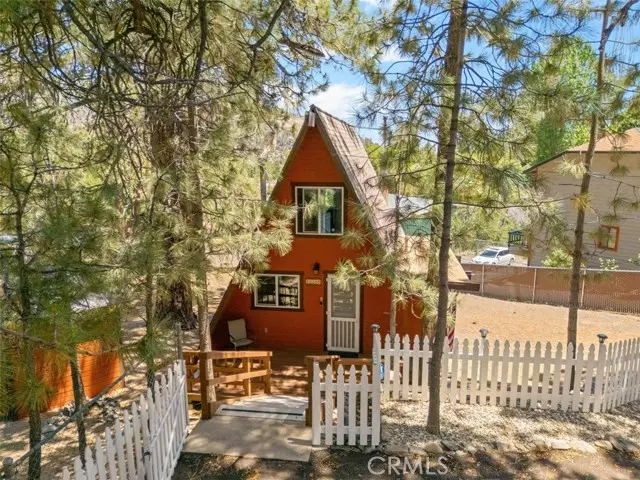 1830 Ash RD, Wrightwood, CA 92397