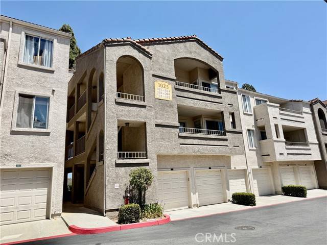 1025 La Terraza CIR 204, Corona, CA 92879